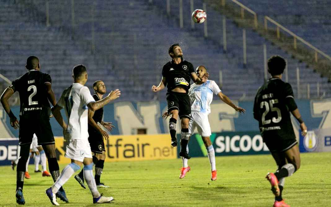 Botafogo empatam