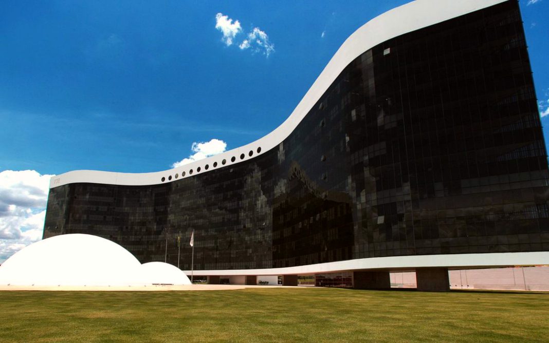 tse-fachada_tribunal_superior_eleitoral_Comunhão