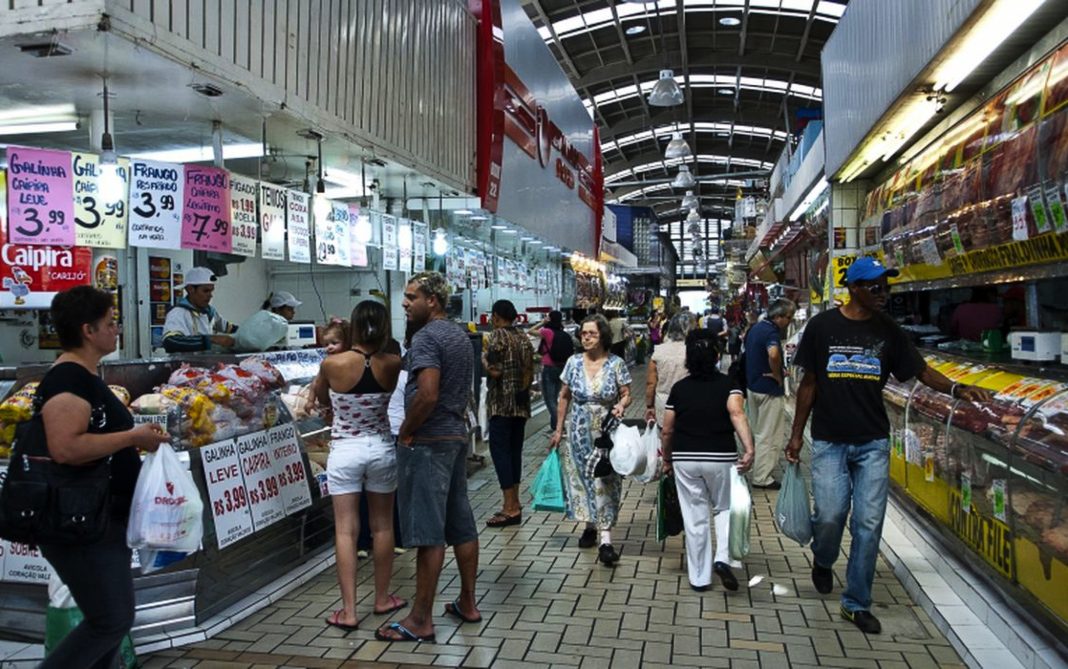 Intenção de Consumo das Famílias cresce 2,1% em outubro - Foto: Marcelo Camargo