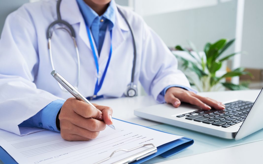 medico_saude_homem_Comunhão