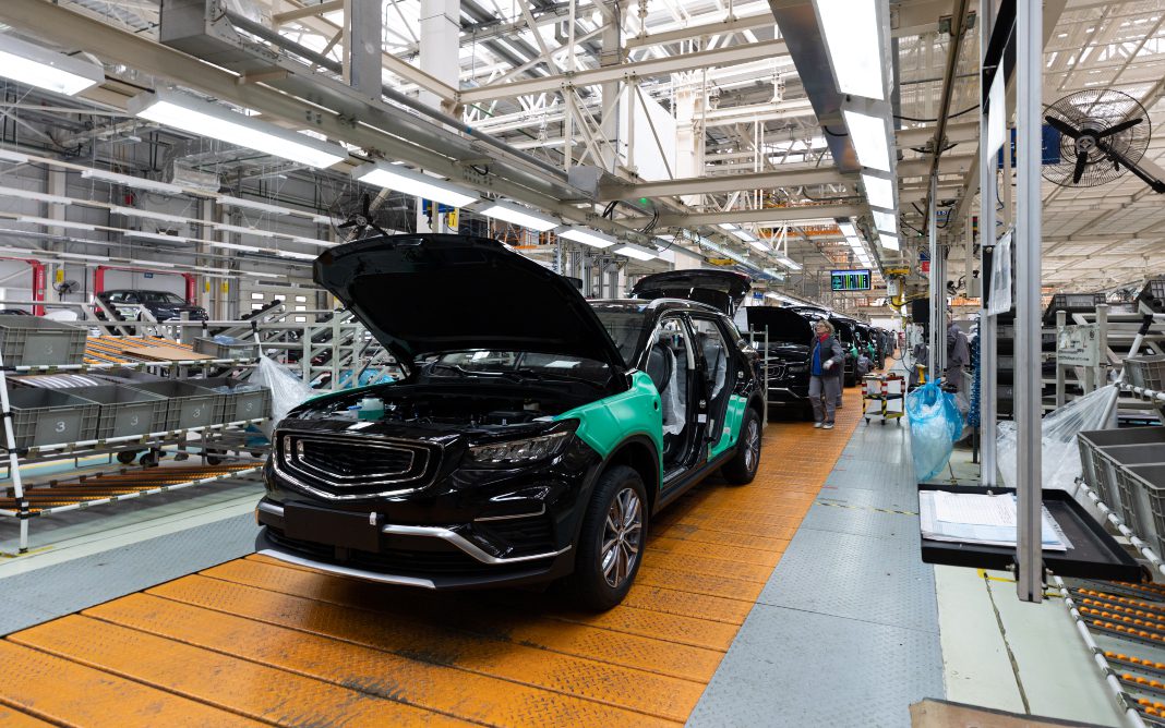 carro_fábrica_indústria_Comunhão