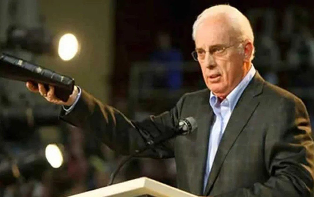Pastor John MacArthur apresenta problema de saúde Comunhão