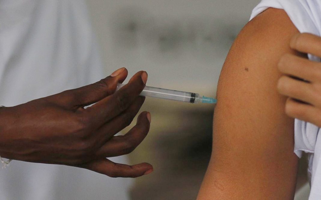 Covid: aplicação da vacina bivalente deve começar em 27 de fevereiro - Foto: © Fernando Frazão/Agência Brasil