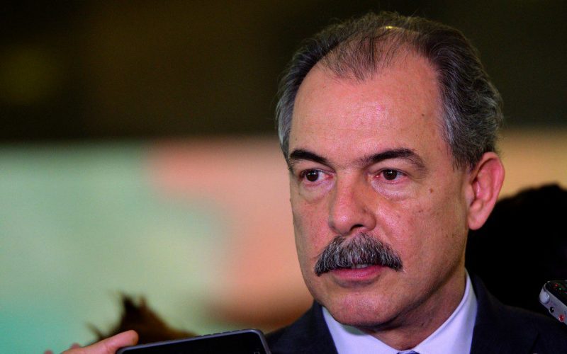 Mercadante defende BNDES como 'Eximbank', financiando o comércio exterior - Foto: Wilson Dias/Agência Brasil