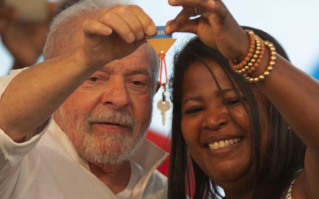 Lula assina medida provisória que retoma o Minha Casa, Minha Vida - Foto: © Joédson Alves/Agência Brasil