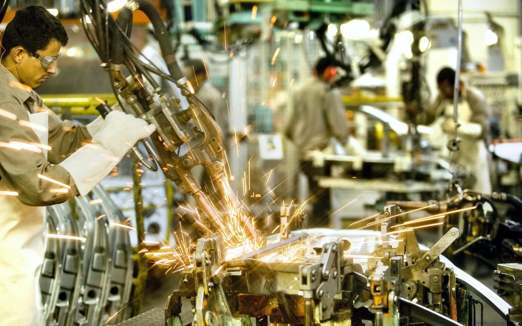 Produção industrial cresce em 11 de 15 regiões pesquisadas em março - Foto: Reprodução/Internet