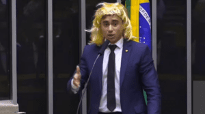Nikolas defende liberdade de opinião parlamentar e nega crime Nikolas defende liberdade de opinião parlamentar e nega crime