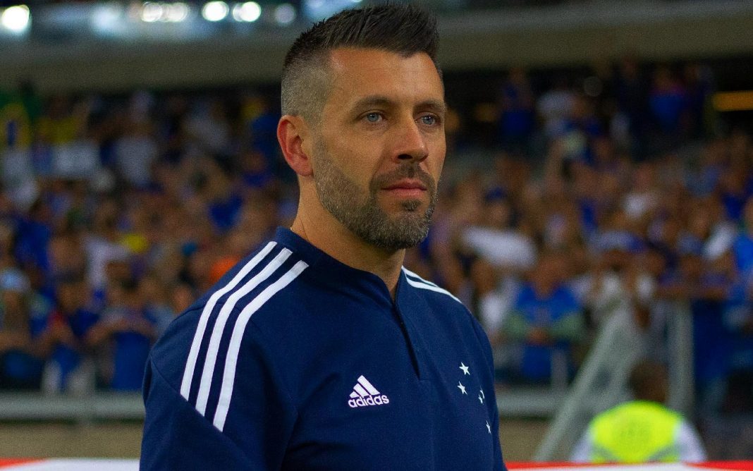 Após deixar Cruzeiro, Pezzolano acerta com clube de Ronaldo na Espanha - Foto: Reprodução
