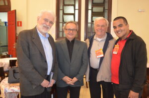 Morre o maestro Samuel Kerr, aos 88 anos, em São Paulo Morre o maestro Samuel Kerr, aos 88 anos, em São Paulo