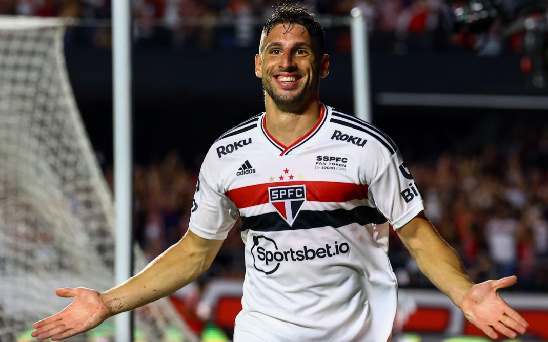Calleri deve ser titular no São Paulo contra o Fortaleza Calleri deve ser titular no São Paulo contra o Fortaleza
