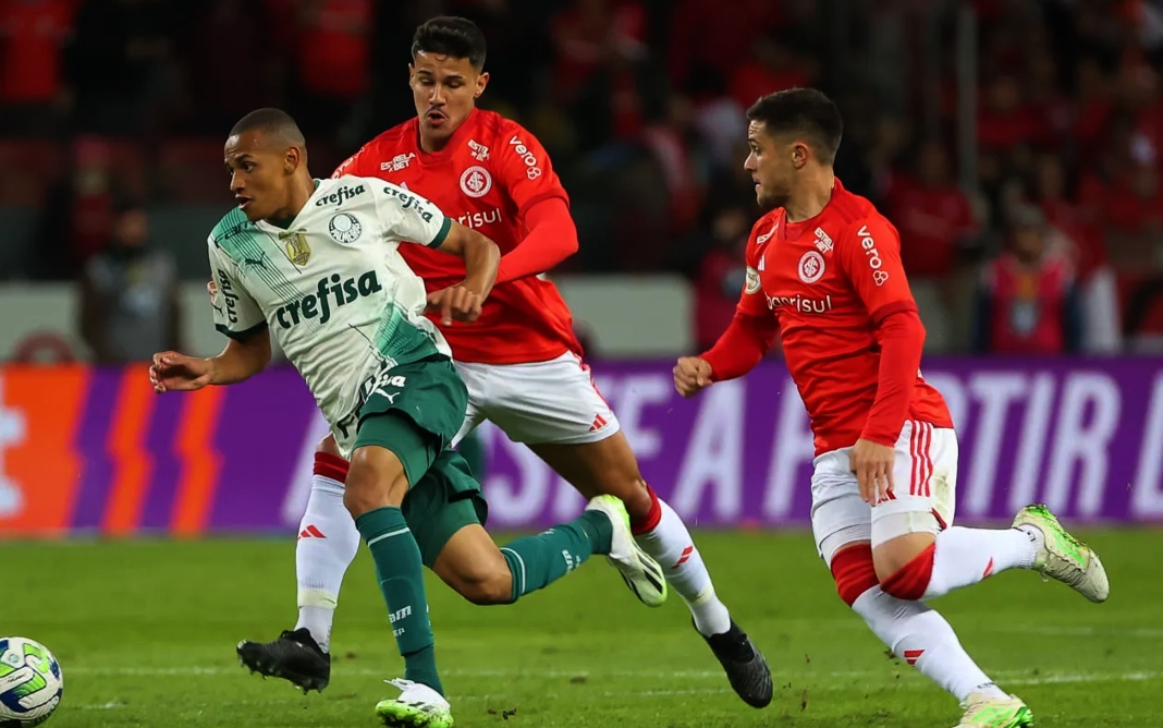 Palmeiras não joga bem, empata com o Internacional e se afasta do G-4 - Foto: Cesar Grecco/SEP
