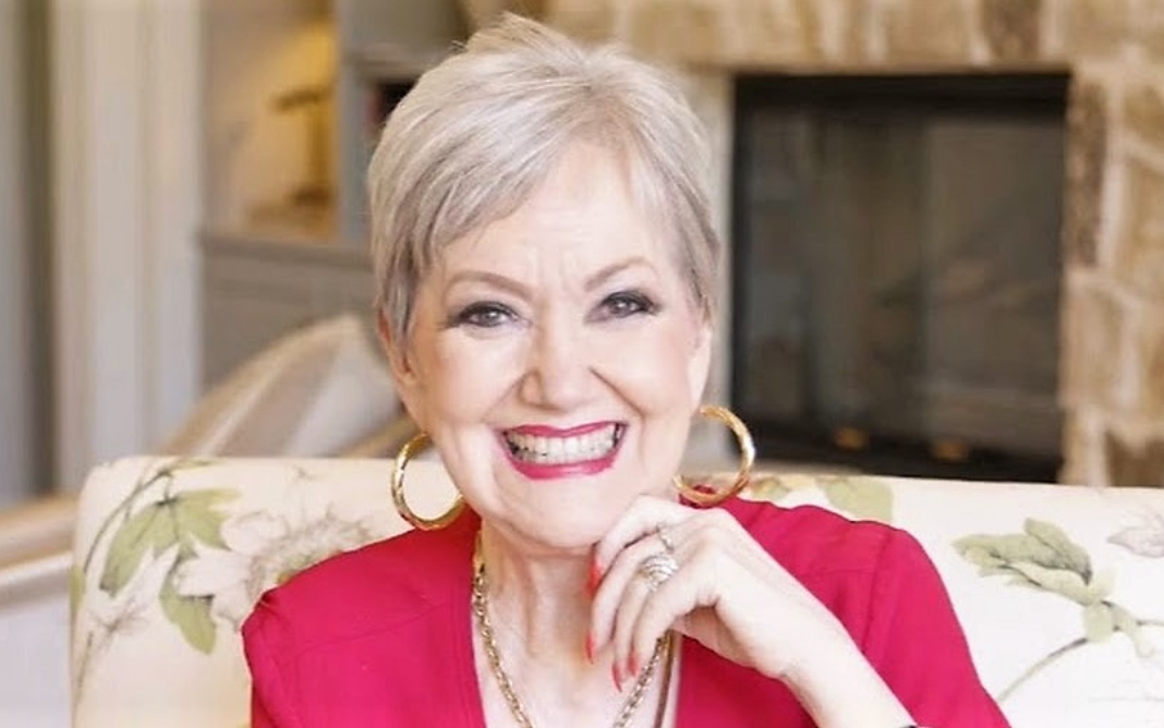 4 livros da Devi Titus para melhorar o convívio no lar (Foto: Reprodução)