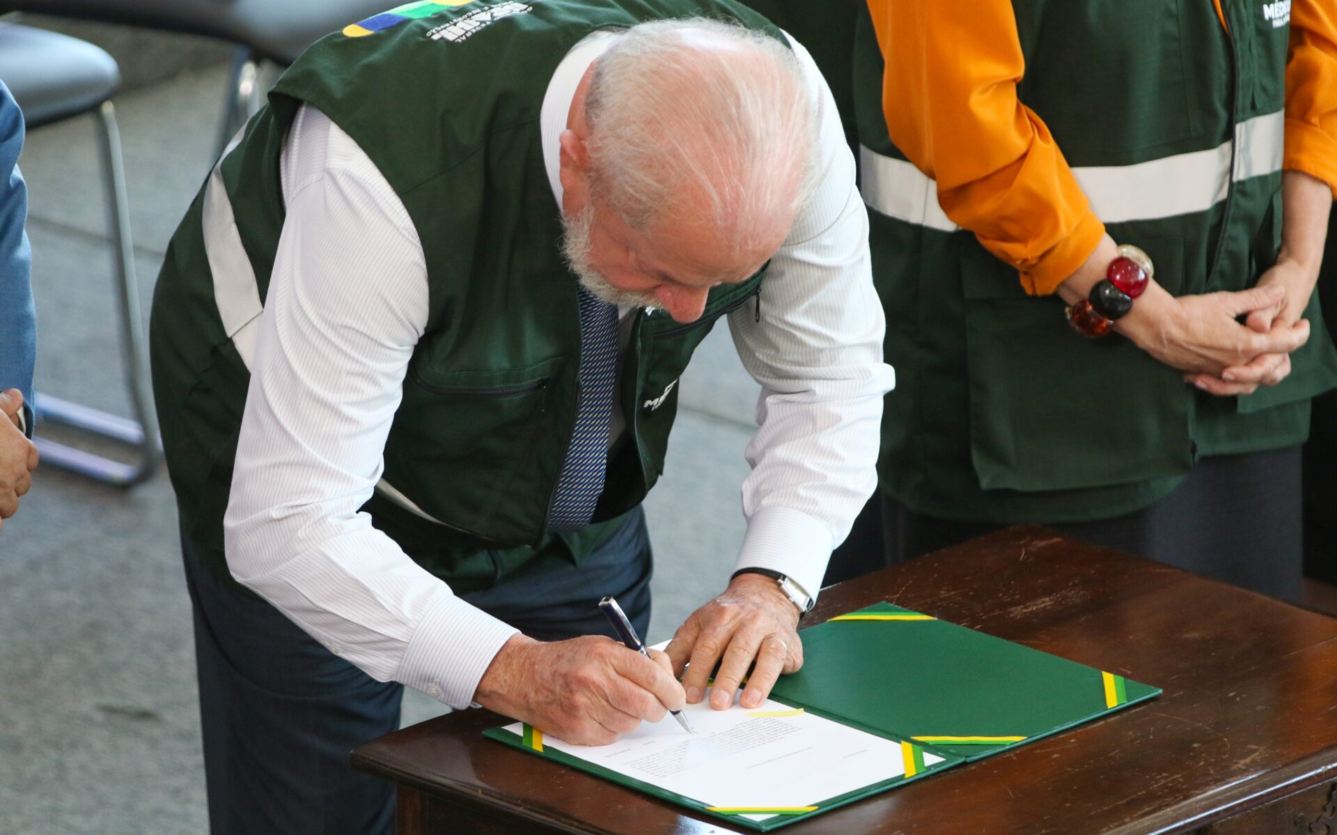salário
