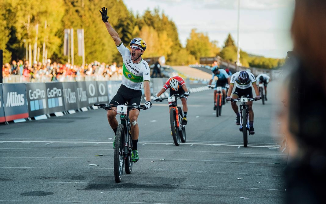 Henrique Avancini anuncia final da carreira como atleta profissional - Foto: © Bartek Wolinski/Red Bull Content Pool/Direitos Reservados