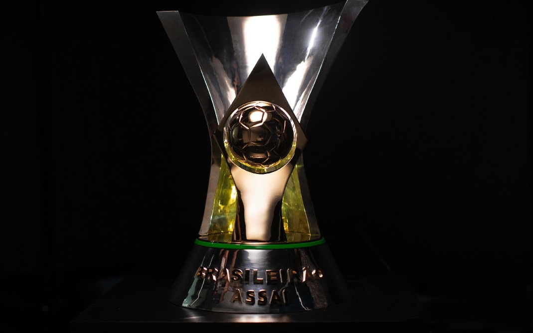 Palmeiras tem 4% de chances de título no Brasileiro; risco de rebaixamento do Santos é de 56,5% - Foto: Lucas Figueiredo/CBF