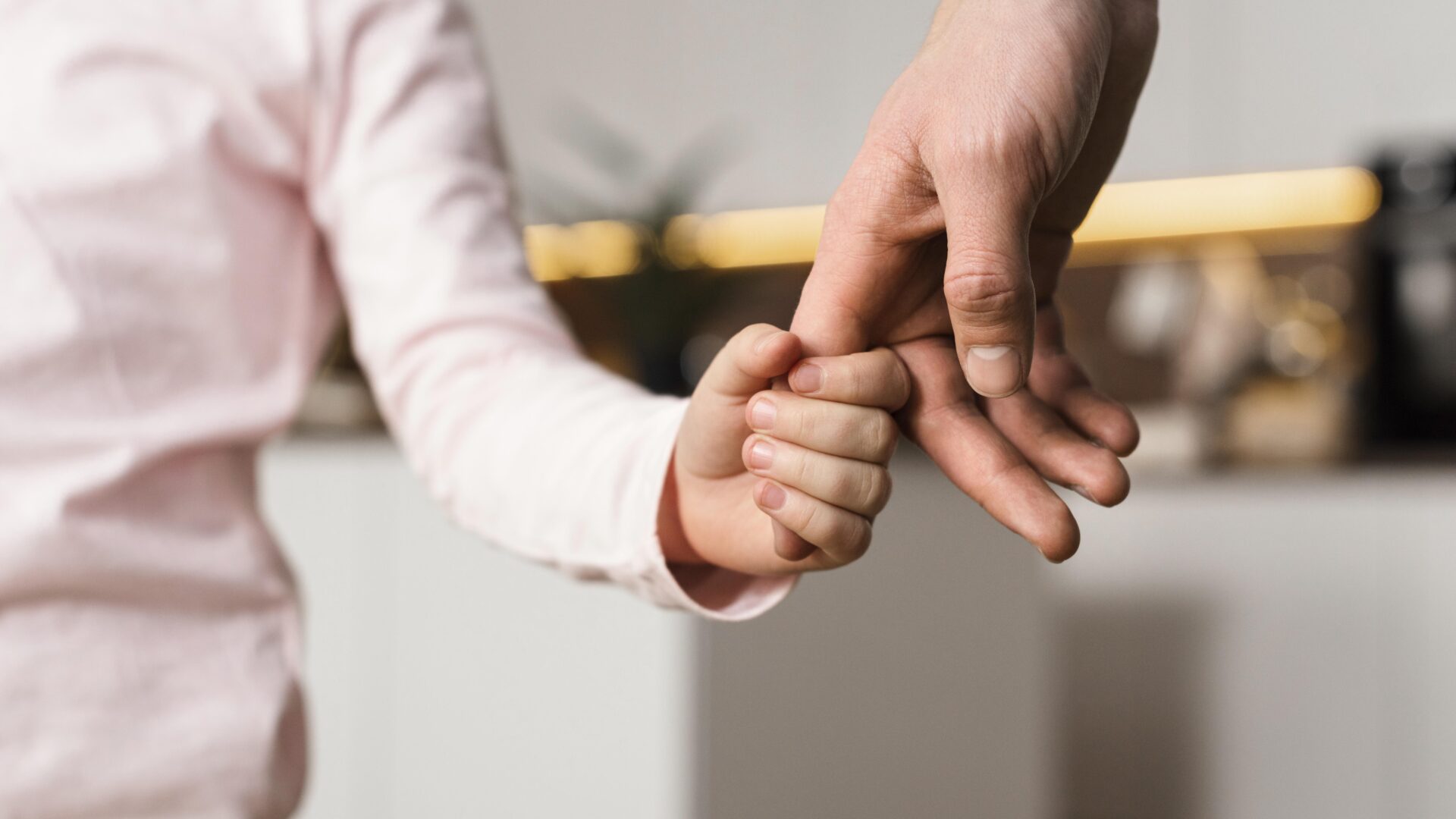 Como preservar deste mundo assustador os filhos. Foto: Freepik