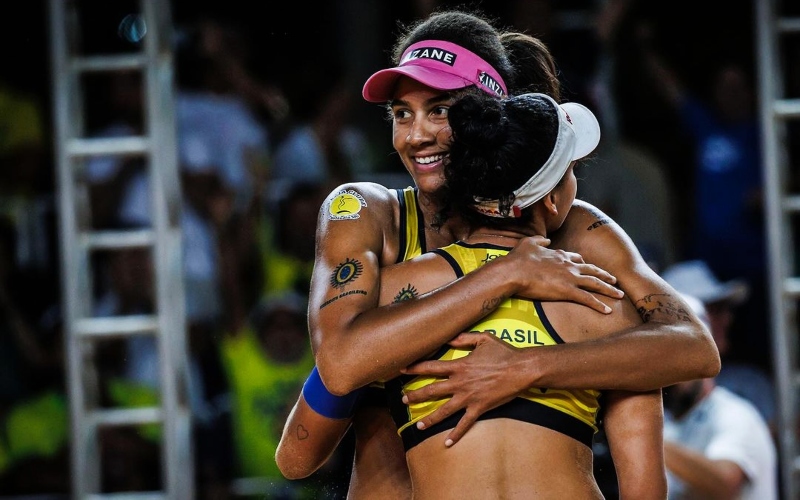 Duda e Ana Patrícia vencem campeãs do mundo e vão à semifinal do Finals de vôlei de praia - Foto: Reprodução Instagram / @patisramos