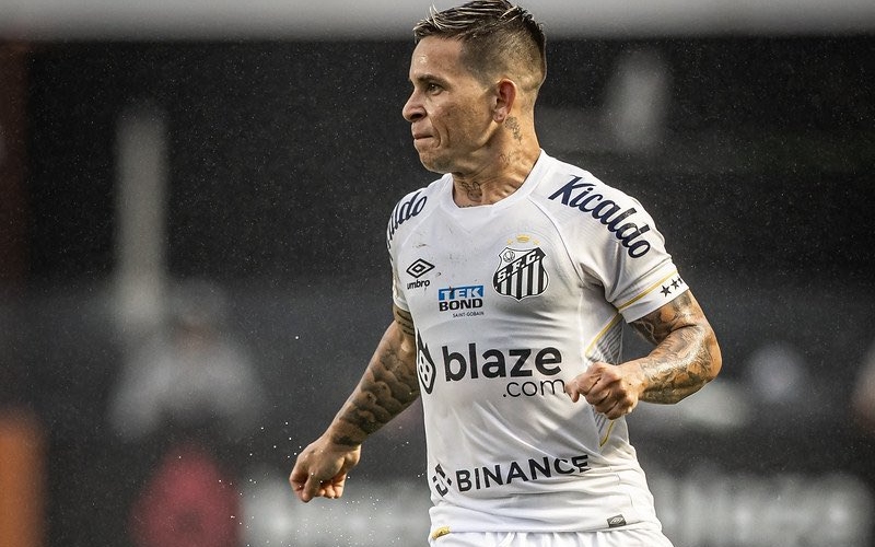 Atacante venezuelano Soteldo é emprestado pelo Santos ao Grêmio por uma temporada - Foto: Reprodução Twitter Santos FC / @SantosFC