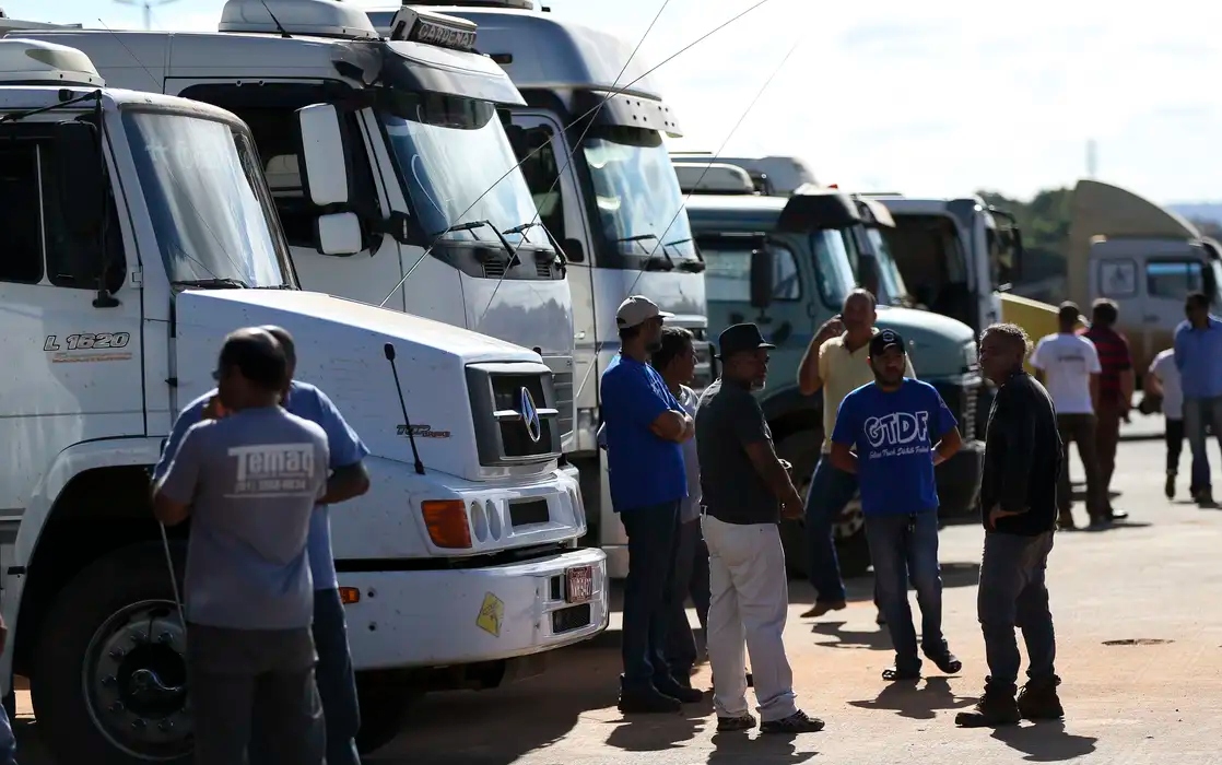 fiscalização_prf_drogas_motoristas