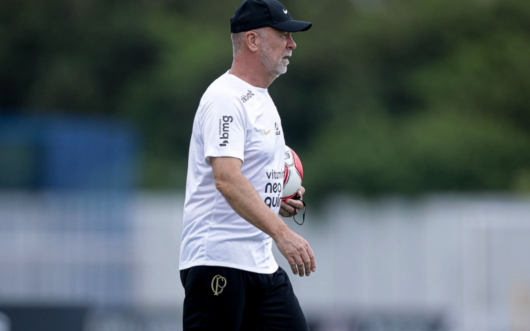 Corinthians esbarra no regulamento do Paulistão e impasse com Mano dificulta busca por técnico - Foto: Reprodução Twitter @Corinthians - Rodrigo Coca