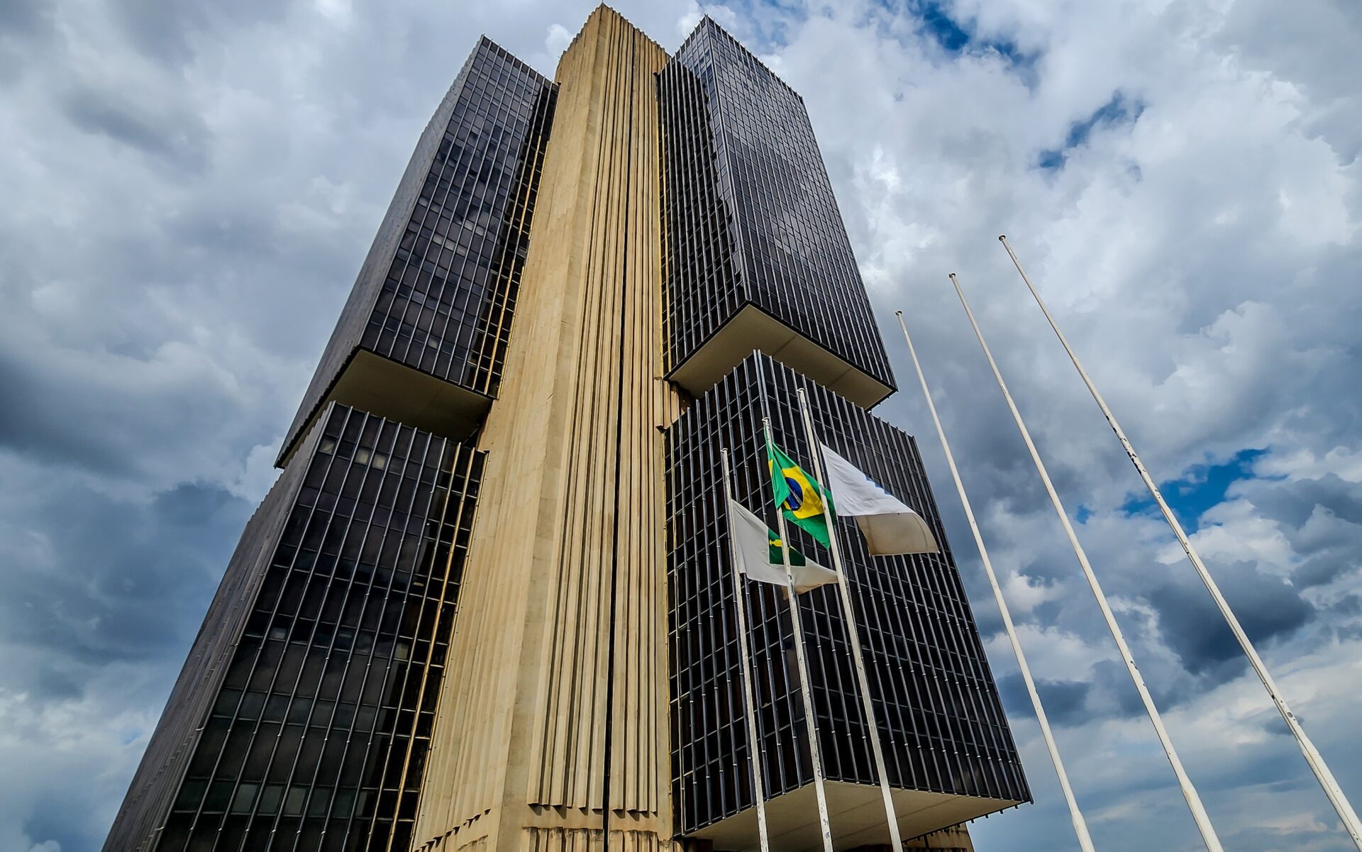 bc_juros_dívida_gastos_fevereiro_2024