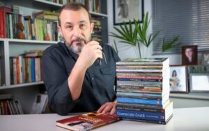 Teólogo e escritor Magno Paganelli. Foto: Divulgação.