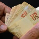 Inflação cai para 5,07% na previsão do Mercado Financeiro Mercado financeiro ajusta projeções: inflação (IPCA) cai pela 10ª vez, enquanto Selic e PIB desafiam. Entenda as expectativas do Boletim Focus. Foto: © Marcello Casal JrAgência Brasil