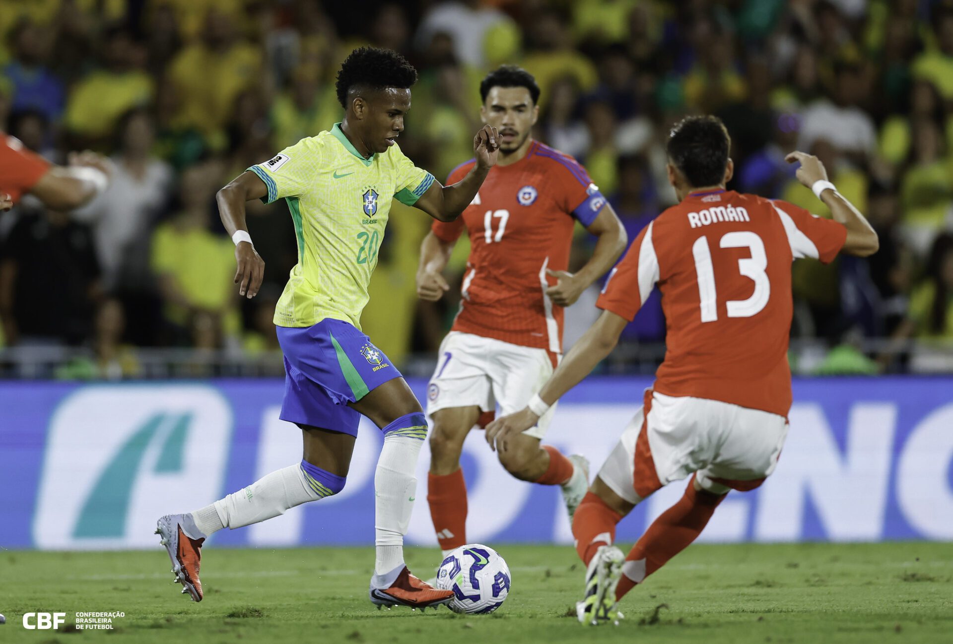 Brasil derrota Chile por 3 a 0 no Maracanã em partida das Eliminatórias para a Copa do Mundo. A equipe de Ancelotti mantém a 2ª posição. Foto: Rafael Ribeiro/CBF