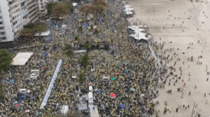 Multidão vai às ruas em defesa da anistia no Dia da Independência do Brasil Multidão vai às ruas em defesa da anistia no Dia da Independência do Brasil