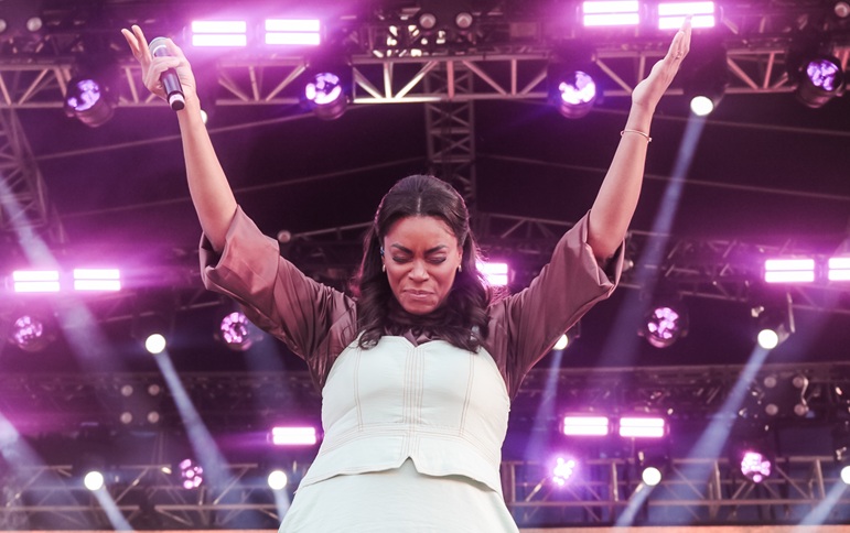 Elaine Martins by Ana Júlia