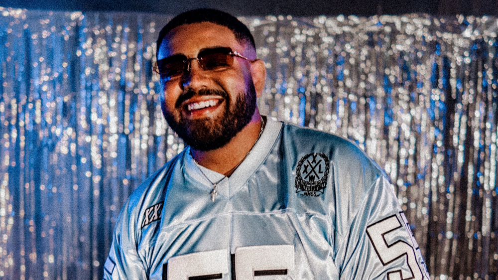 Silas Magalhães estética Y2K