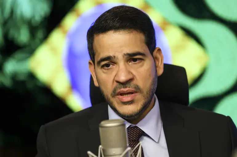 CPI do INSS pressiona Jorge Messias por ignorar alerta da AGU sobre irregularidades do Sindnapi, sindicato com vice-presidente Frei Chico - Foto: Marcelo Camargo/Agência Brasil