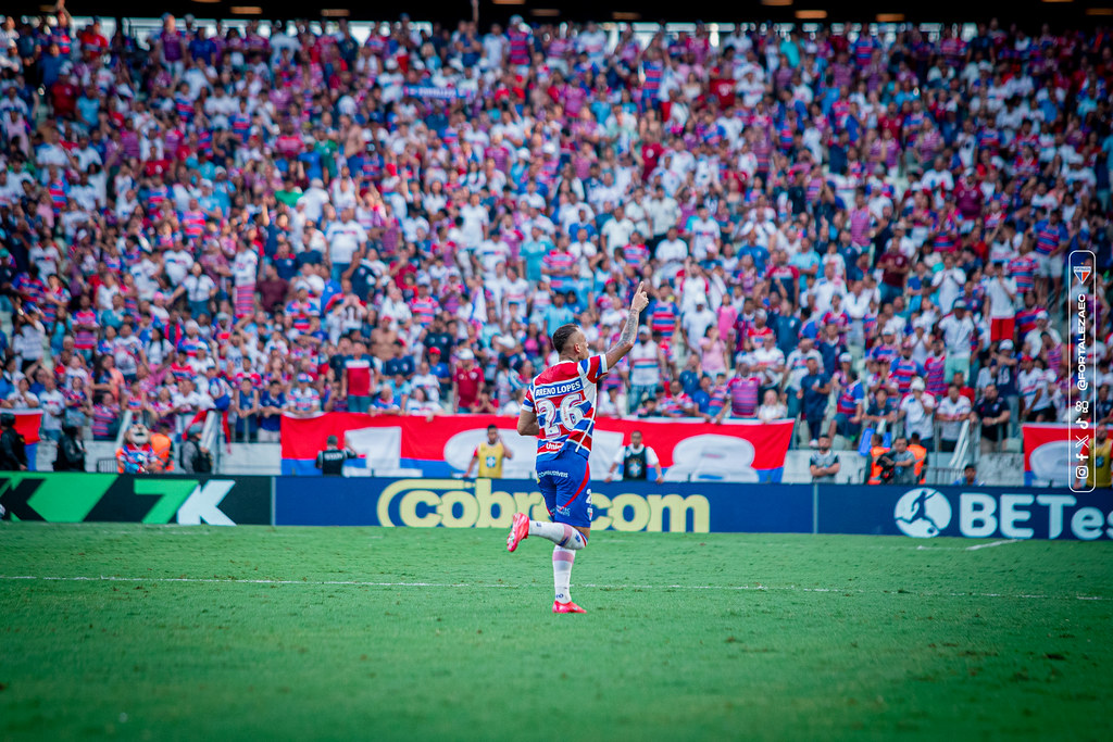 Fortaleza vence Atlético-MG por 1 a 0 e chega a 8 jogos invicto. Com gol de Pochettino, Leão ganha fôlego vital na luta contra o rebaixamento no Brasileirão - Créditos: Mateus Lotif/FEC