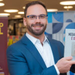 Vídeo: "DNA é o registro de Deus dentro de nós", diz procurador