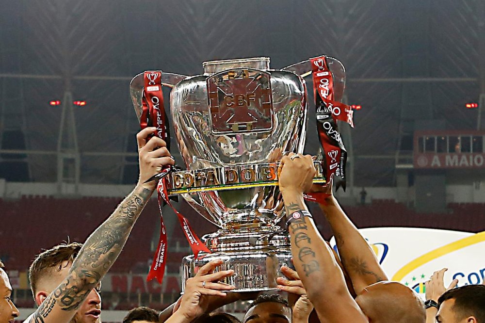 Análise completa da campanha dos semifinalistas da Copa do Brasil 2025: Corinthians, Cruzeiro, Fluminense e Vasco - Foto: Reprodução