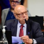 Esperidião Amin é relator de projeto que reduz penas para envolvidos em atos de 8 de Janeiro, gerando debate no Senado - Foto: @esperidiaoamin
