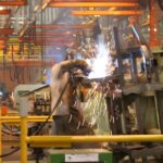 Indústria tem altas e quedas regionais em novembro, diz IBGE