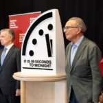 Relógio do Juízo Final-fotor-2025020320425