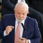 Lula fez uma cirurgia na manhã desta sextas-feira (30)