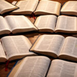 Vendas de Bíblias batem recordes no Reino Unido e nos EUA