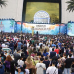 Luau FJU reúne milhares de jovens em São Paulo