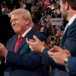 Cerimônia no Fort Bragg homenageia militares que prenderam Nicolás Maduro.