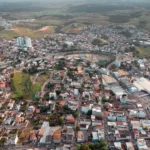 Grupo conservador processa cidade de Evanston por plano de reparações a moradores negros.