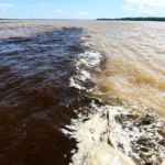 Lancha naufraga no Amazonas com dois mortos e sete desaparecidos.