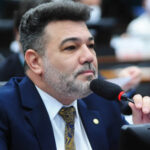 Feliciano cobra Flávio aproximação com os evangélicos