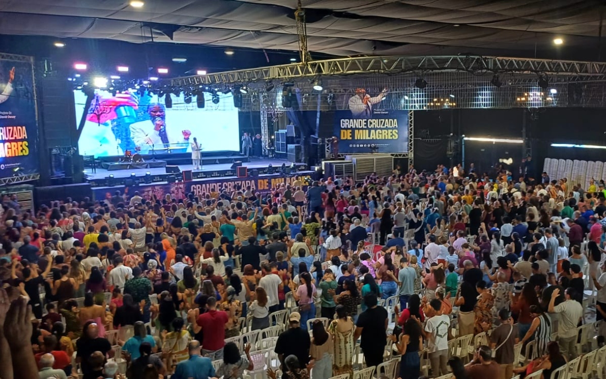 Miracle Crusade with Kenyan prophet gathers 2,000 in ES