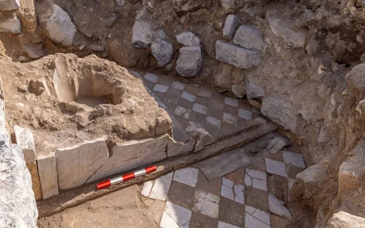 Discovered artifact from 1,400 years ago that relates to the first baptisms