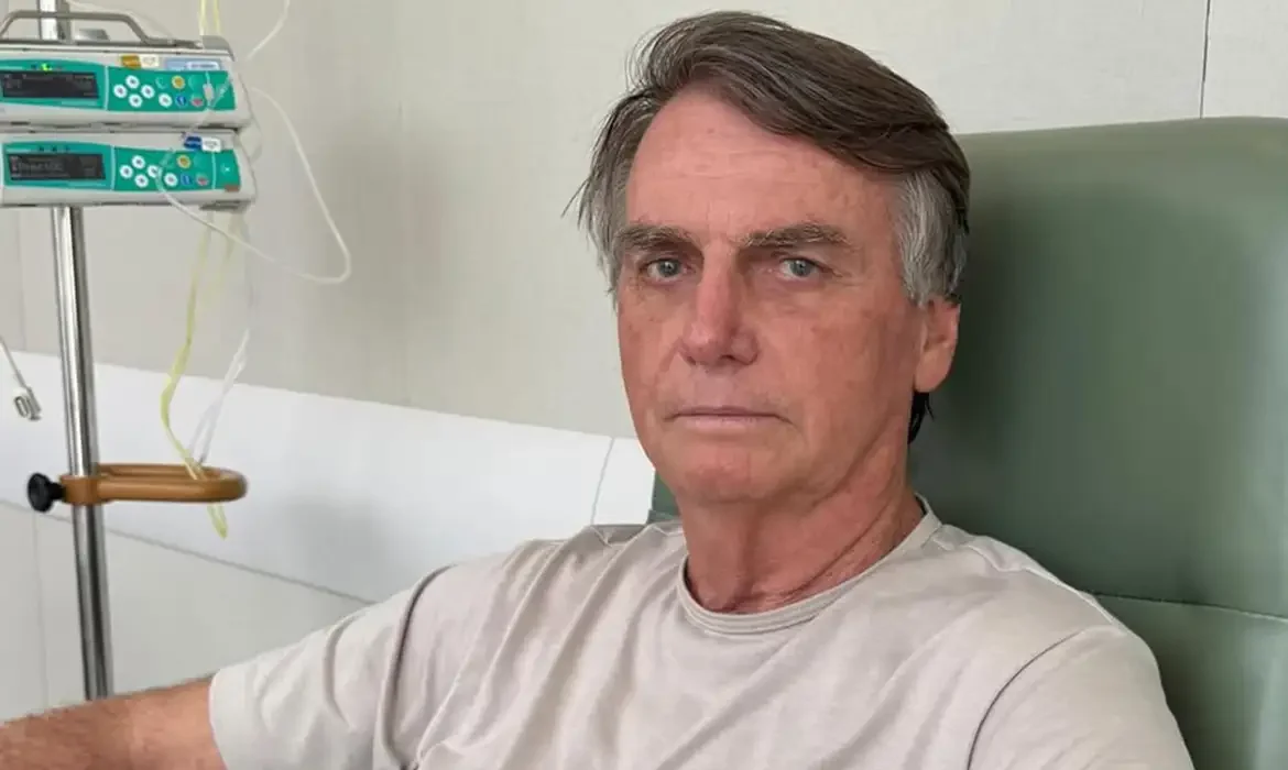 Defesa diz que prisão de Bolsonaro ‘pode colocar sua vida em risco’