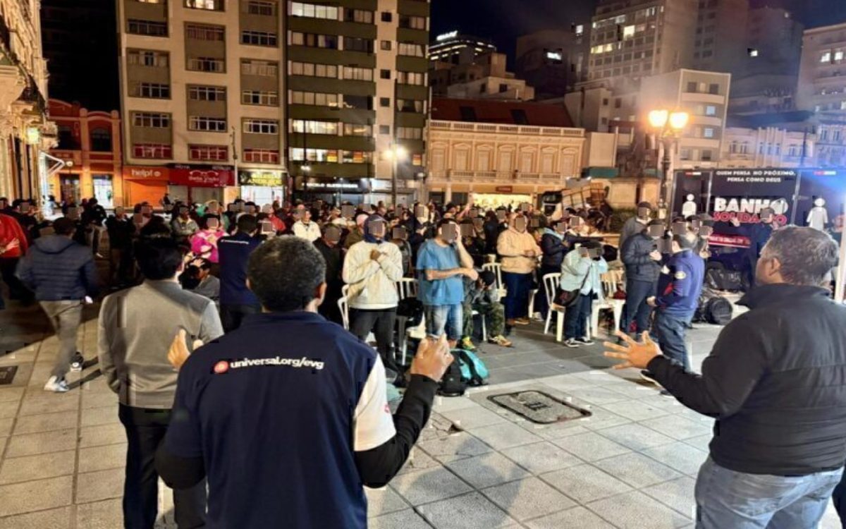 Church serves hundreds of people during social action in Paraná.