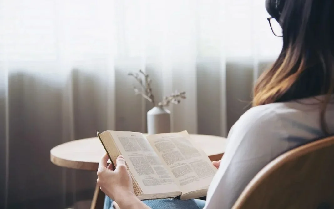 7 practical lessons from the story of Esther